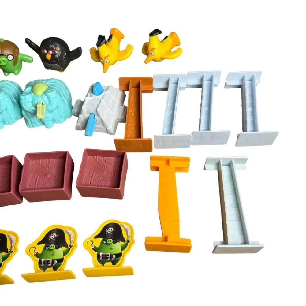 Angry Birds Toy Figure Lot Building‎ Blocks Crates Piggies Red Chuck 30+ Pieces